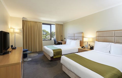 Holiday Inn Parramatta, An IHG Hotel - Accommodation Yamba 4
