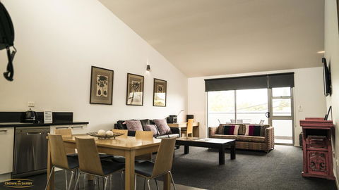 Crown On Darby Newcastle - Accommodation Yamba 12