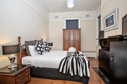 Sydney Harbour Bed And Breakfast - Accommodation Yamba 3