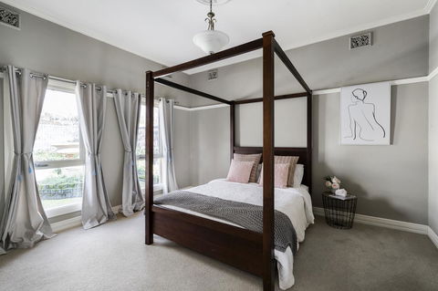 The Spa Cottage With HotTub, Netflix & Stan - Accommodation Yamba 7
