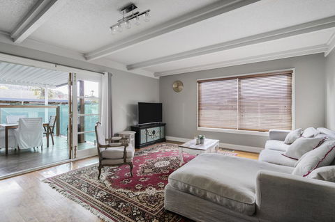 The Spa Cottage With HotTub, Netflix & Stan - Accommodation Yamba 25