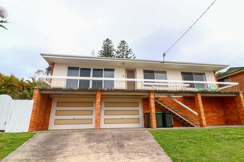 Coastal Horizons Beach House - Accommodation Yamba 12