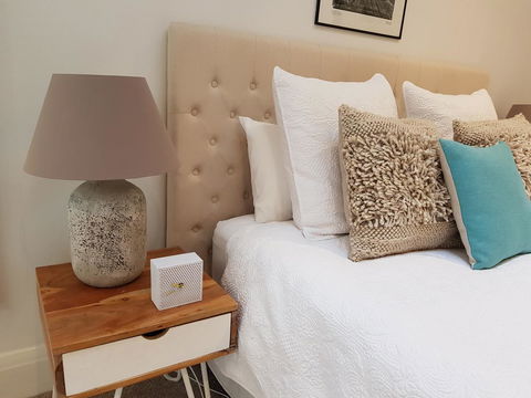 Private Room - Luxury Mosman Home - Accommodation Yamba 14