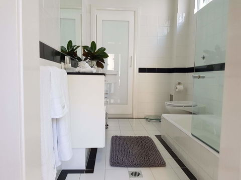 Private Room - Luxury Mosman Home - Accommodation Yamba 20