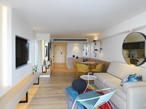 QT Bondi - Accommodation Yamba 9