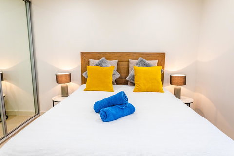 Near Train Station, New 2 BR Apt/free Parking - Accommodation Yamba 20