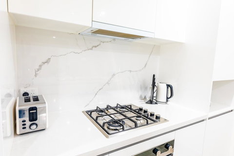 Near Train Station, New 2 BR Apt/free Parking - Accommodation Yamba 13