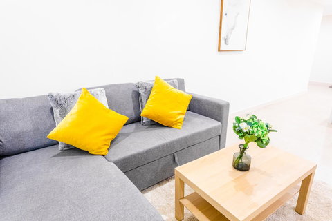 Near Train Station, New 2 BR Apt/free Parking - Accommodation Yamba 19