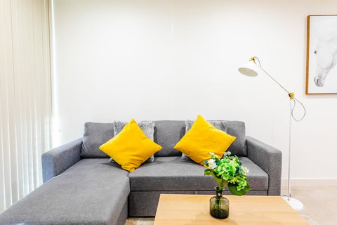 Near Train Station, New 2 BR Apt/free Parking - Accommodation Yamba 17