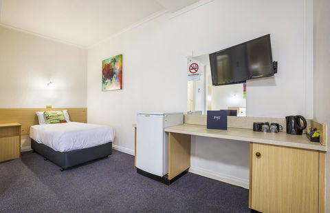 Boomerang Hotel - Accommodation Yamba 1