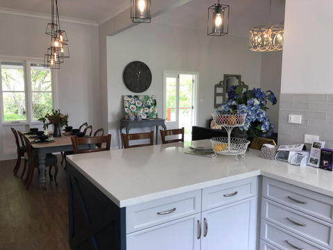 Chanticleer Gardens Barn Cottage With A Pool - Accommodation Yamba 27
