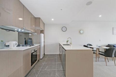 Stylish And Neat Two Bed Apartment In Wentworth Point - Accommodation Yamba 5