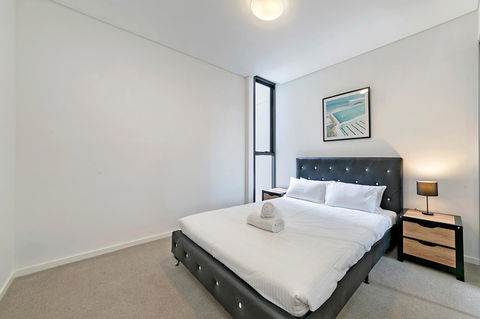 Stylish And Neat Two Bed Apartment In Wentworth Point - Accommodation Yamba 6