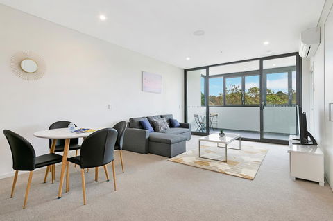 Stylish And Neat Two Bed Apartment In Wentworth Point - Accommodation Yamba 4