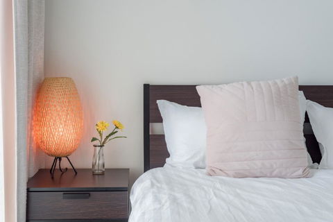 Sydney CBD Modern 2 Bedroom Apartment + Free Car Parking - Accommodation Yamba 15