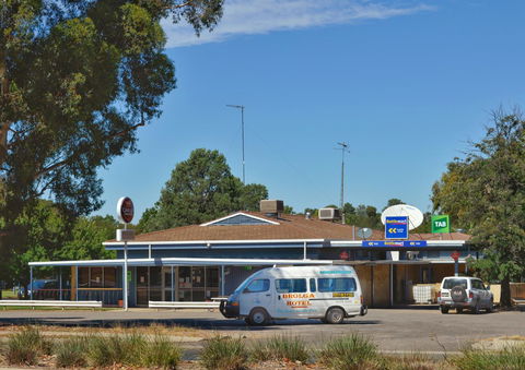 Brolga Hotel Motel - Coleambally - Accommodation Yamba 29