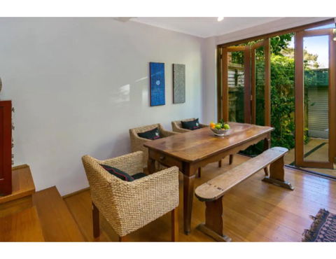 North Sydney Historic Whalers Cottage - Accommodation Yamba 6