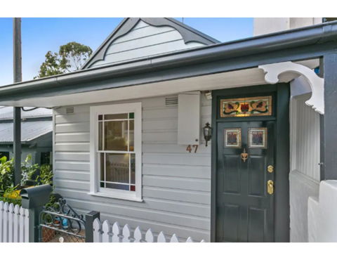 North Sydney Historic Whalers Cottage - Accommodation Yamba 10