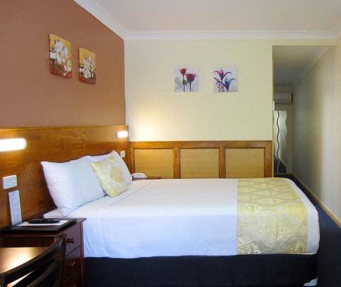 Highway Motor Inn Taree - Accommodation Yamba 0