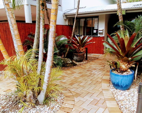 Outrigger Bay - Accommodation Yamba 1
