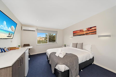 Carlton Suites - Accommodation Yamba 23