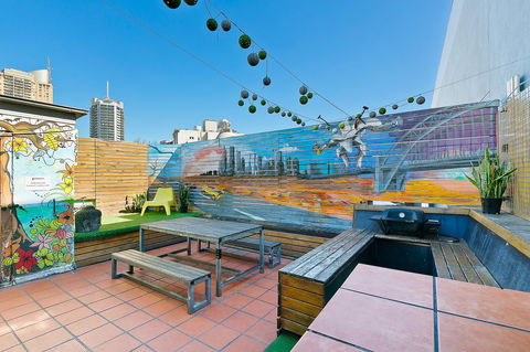 Mad Monkey Downtown - Accommodation Yamba 6