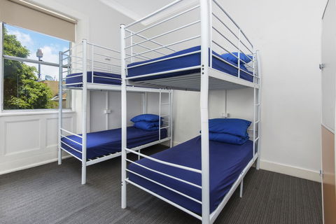 Mad Monkey Downtown - Accommodation Yamba 2