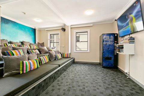 Mad Monkey Downtown - Accommodation Yamba 8