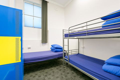 Mad Monkey Downtown - Accommodation Yamba 9