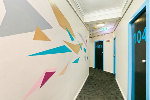 Mad Monkey Downtown - Accommodation Yamba 5