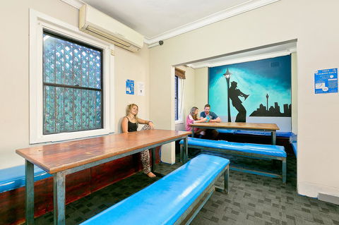 Mad Monkey Downtown - Accommodation Yamba 7