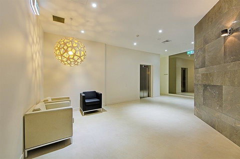Wyndel Apartments North Sydney - Harbour Watch - Accommodation Yamba 6