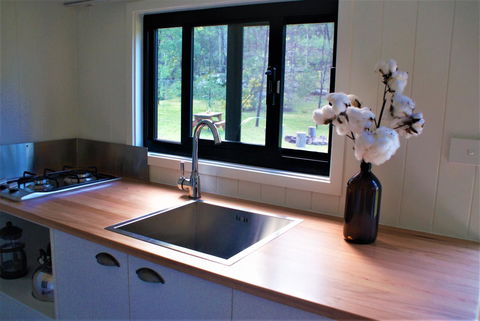 Christopher Tiny House - Accommodation Yamba 8