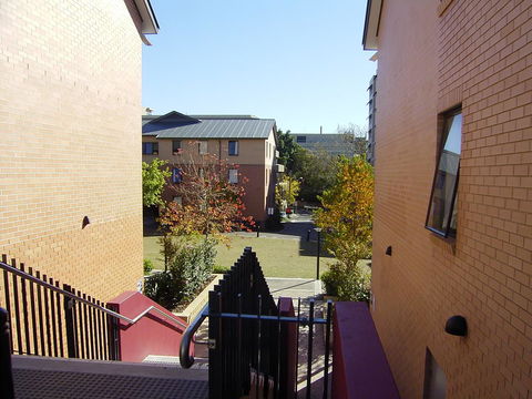 Sydney University Village - Accommodation Yamba 11
