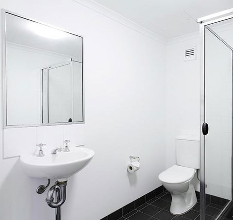 Sydney University Village - Accommodation Yamba 1