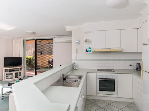 Horizons 1 - Accommodation Yamba 5