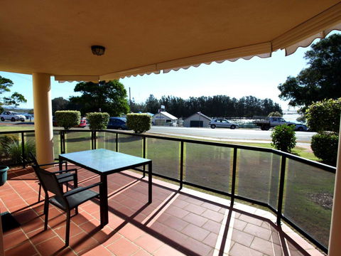 Horizons 1 - Accommodation Yamba 7