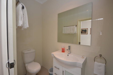 The Old Saddlery - Accommodation Yamba 2