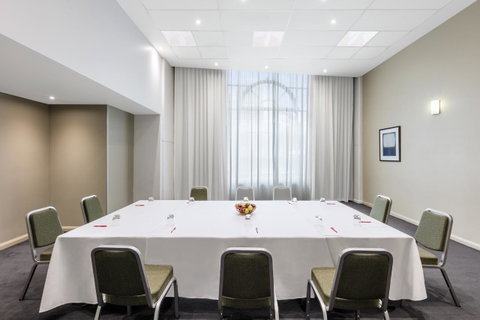 Adina Apartment Hotel Sydney Central - Accommodation Yamba 15