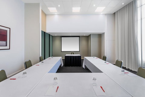 Adina Apartment Hotel Sydney Central - Accommodation Yamba 13