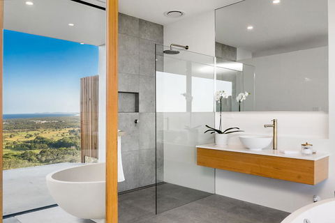 Sundays At Byron - Accommodation Yamba 29