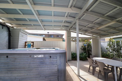 Interlude At Belmont - Accommodation Yamba 17