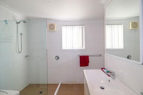 Interlude At Belmont - Accommodation Yamba 14