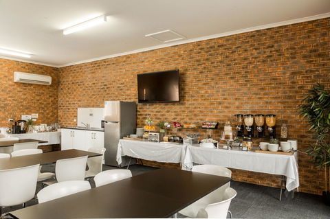 Hume Country Motor Inn - Accommodation Yamba 1