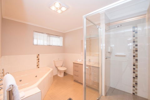 Hume Country Motor Inn - Accommodation Yamba 29