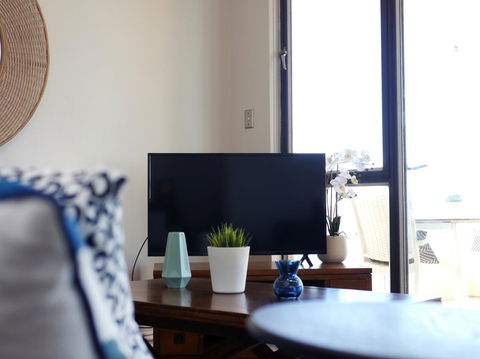 Panoramic Harbour Views And Unbeatable Comfort - Accommodation Yamba 11