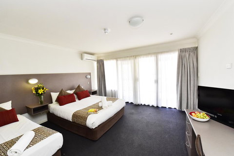Diplomat Hotel Alice Springs - Accommodation Yamba 11