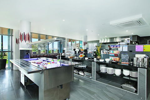 Ramada Suites By Wyndham Zen Quarter Darwin - Accommodation Yamba 12