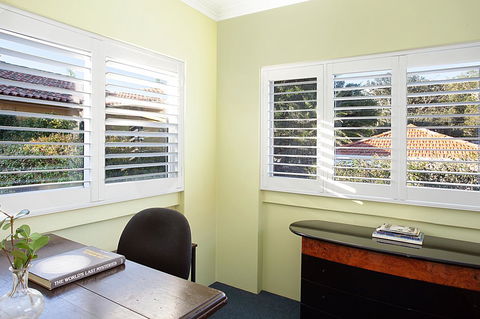 Art Deco Apartment With Breathtaking Water Views - Accommodation Yamba 8