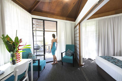 Palms City Resort - Accommodation Yamba 0